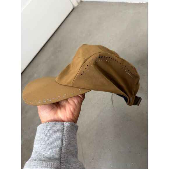 Lululemon Running Hat - Picture 1 of 6